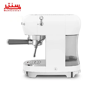 با توجه به تصویر، این عکس مربوط به یک دستگاه اسپرسو ساز از برند Smeg مدل ECF01 با طراحی دهه 1950 است.